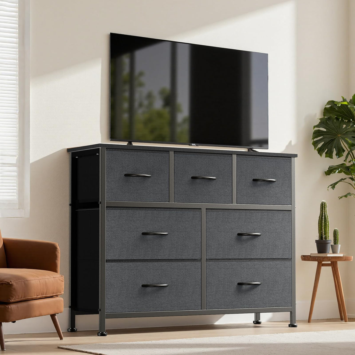 7 Drawer Fabric Dresser W106923