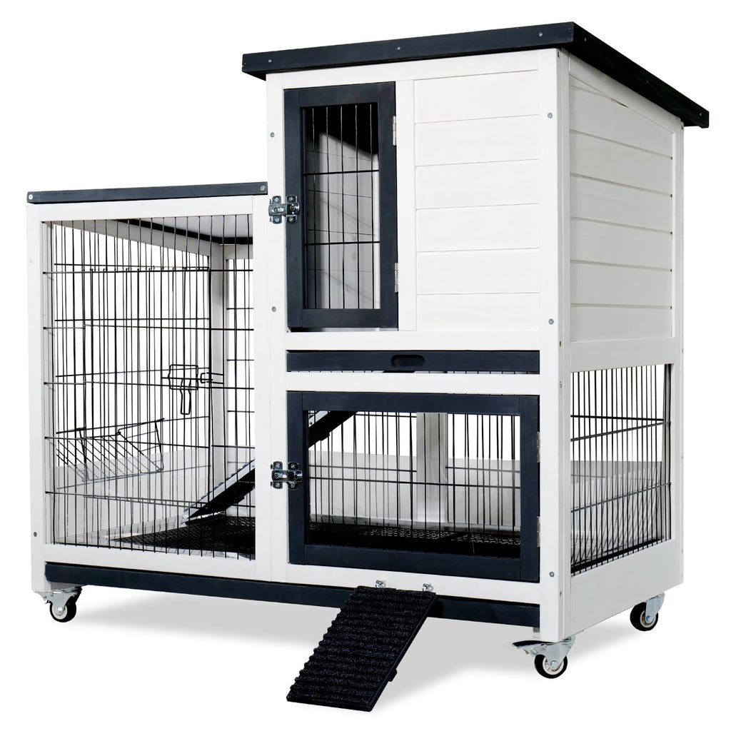 White Indoor Outdoor Rabbit Hutch with Tray U558143